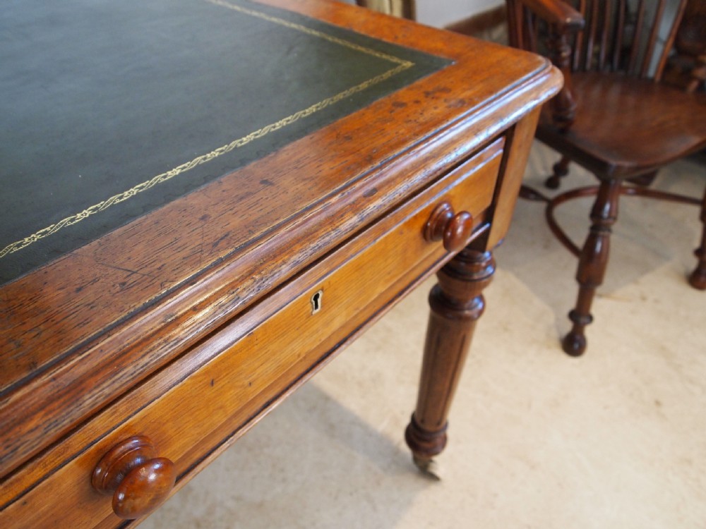 Desk writing table Gillows Oak c1880 View IX
