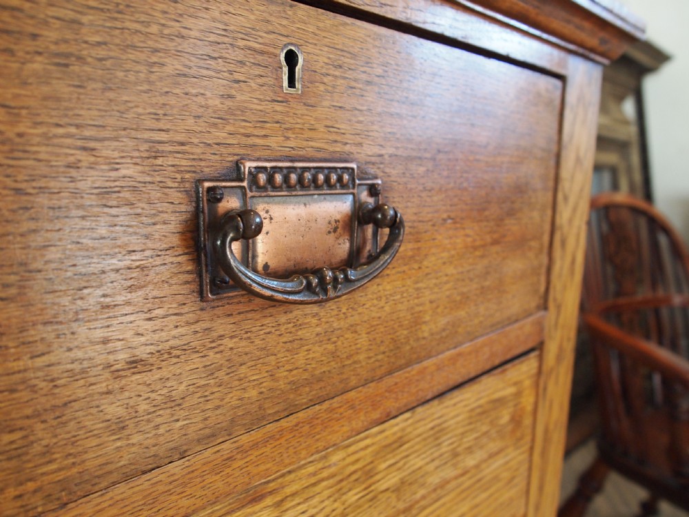 Chest of drawers rare Arts and Crafts Oak Harris Lebus c1900 View IV