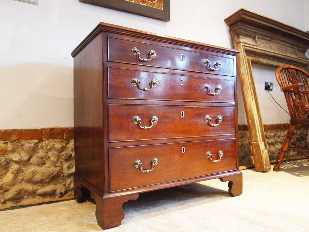 Chest of drawers small George III Bachelors Mahogany c1790 View VII