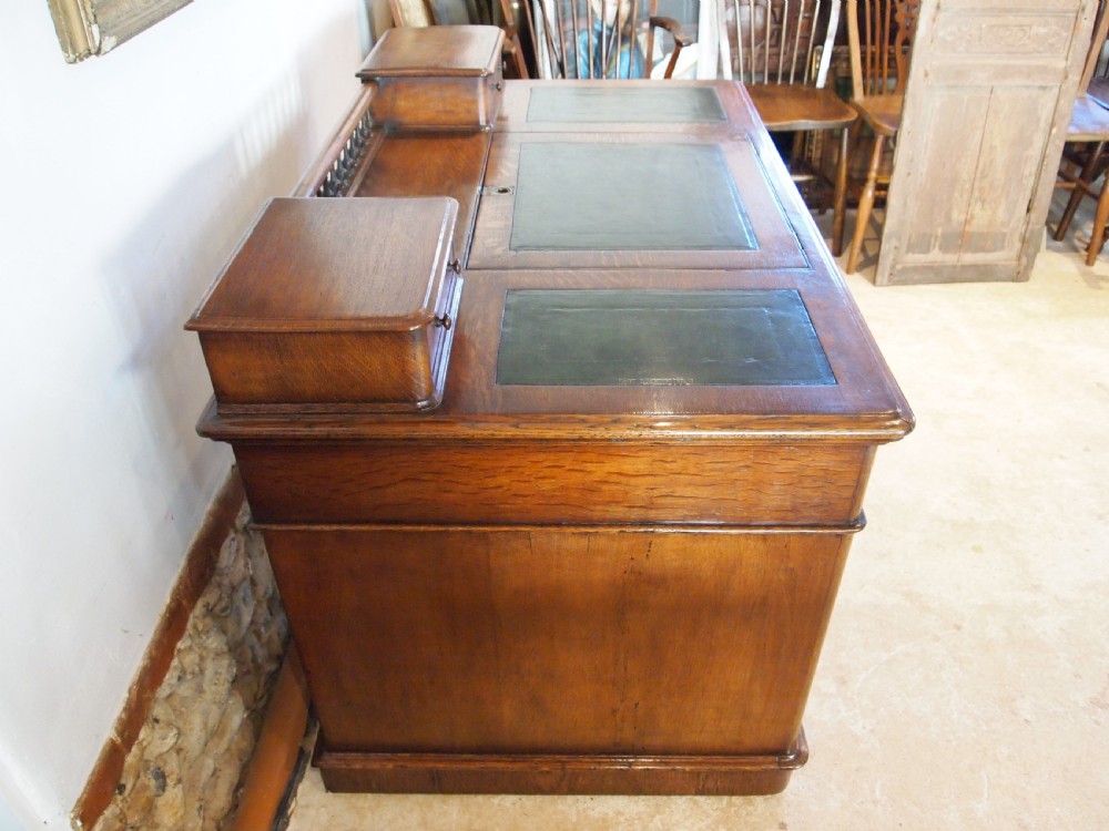 Desk stunning Victorian Oak twin pedestal c1860 View VIII