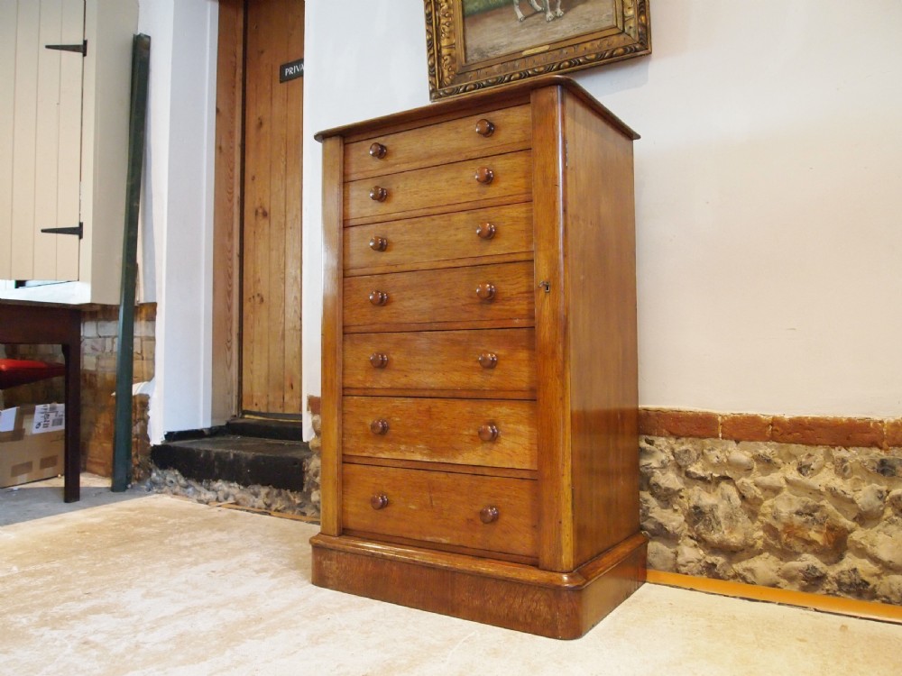 Chest of drawers Wellington chest Oak Victorian c1870
