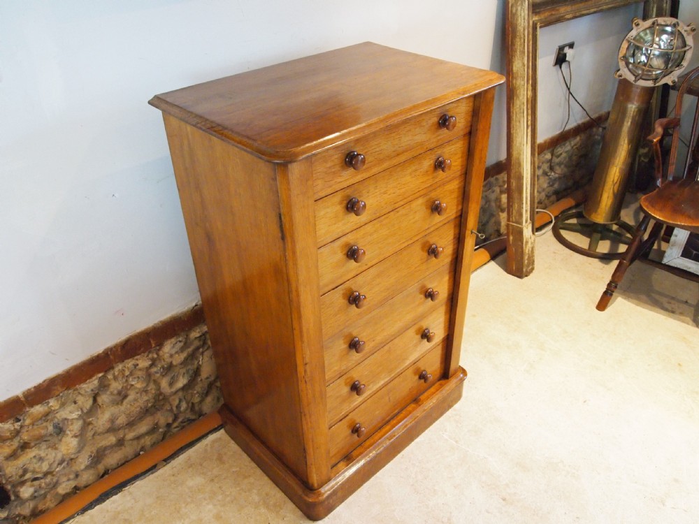Chest of drawers Wellington chest Oak Victorian c1870 View V