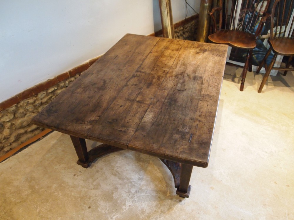 Table coffee table low table stunning French Walnut c1850 View VIII