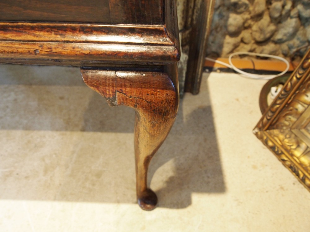 Dresser very special George II Oak sideboard c1740 View IX