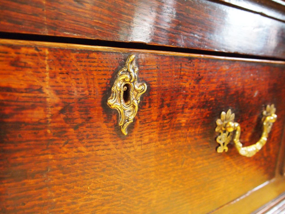 Dresser very special George II Oak sideboard c1740 View XII