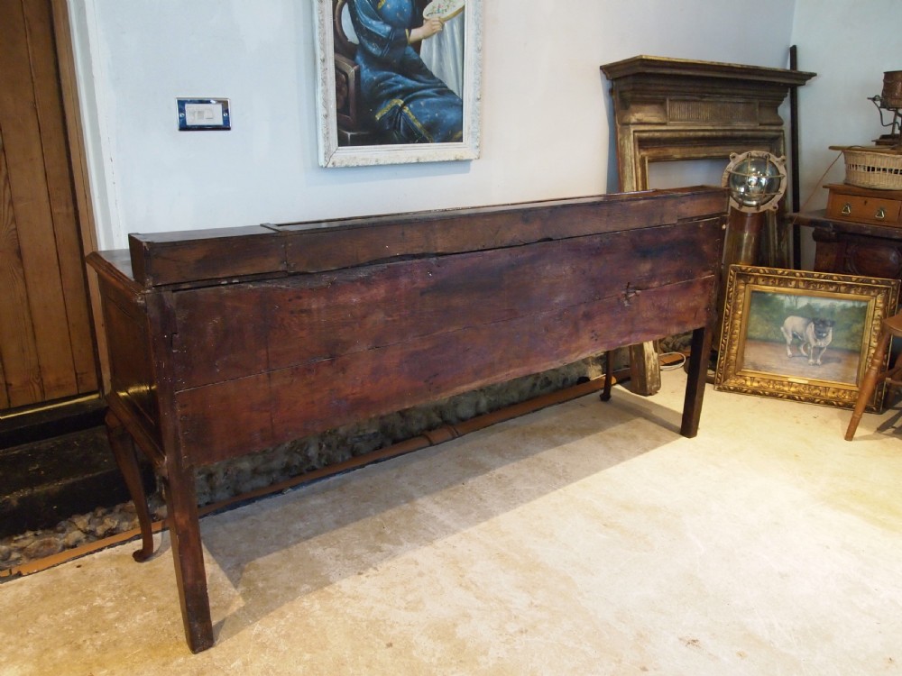 Dresser very special George II Oak sideboard c1740 View XIV