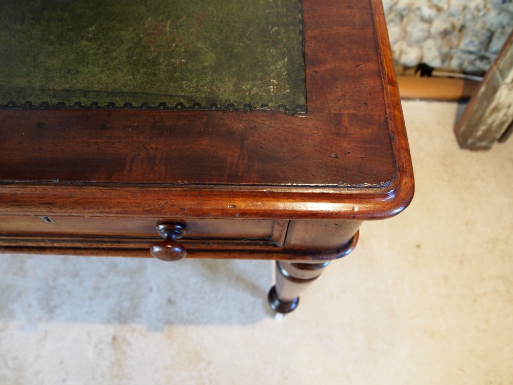 Desk fine Victorian Mahogany small size c1860 View II