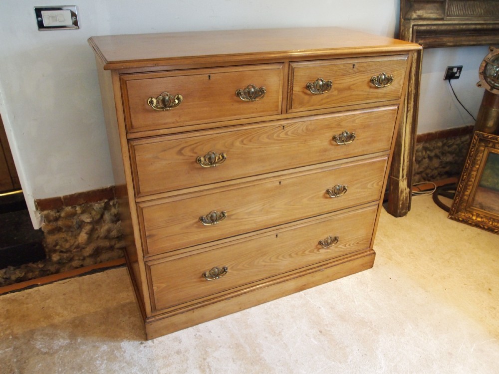Chest of drawers rare Scottish Arts and Crafts Ash c1890 View III