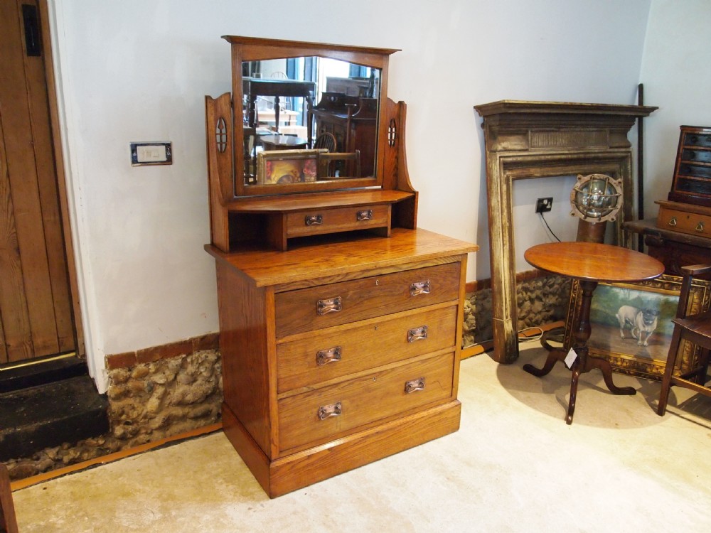 Dressing chest of drawers Arts and Crafts Oak by Harris Lebus c1900 View V