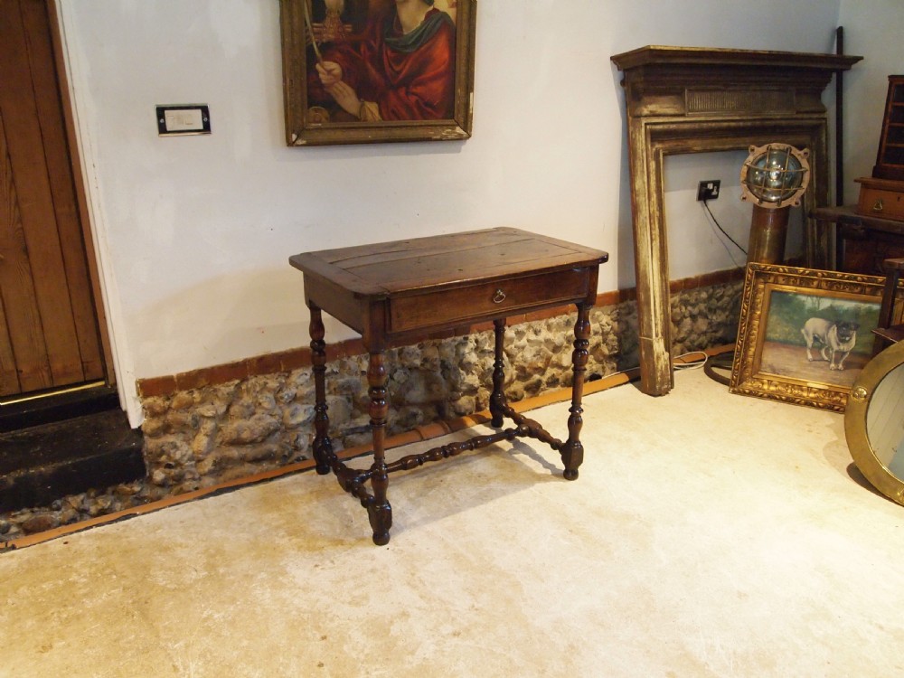 Table rare stunning 17th Century Walnut exceptional c1680