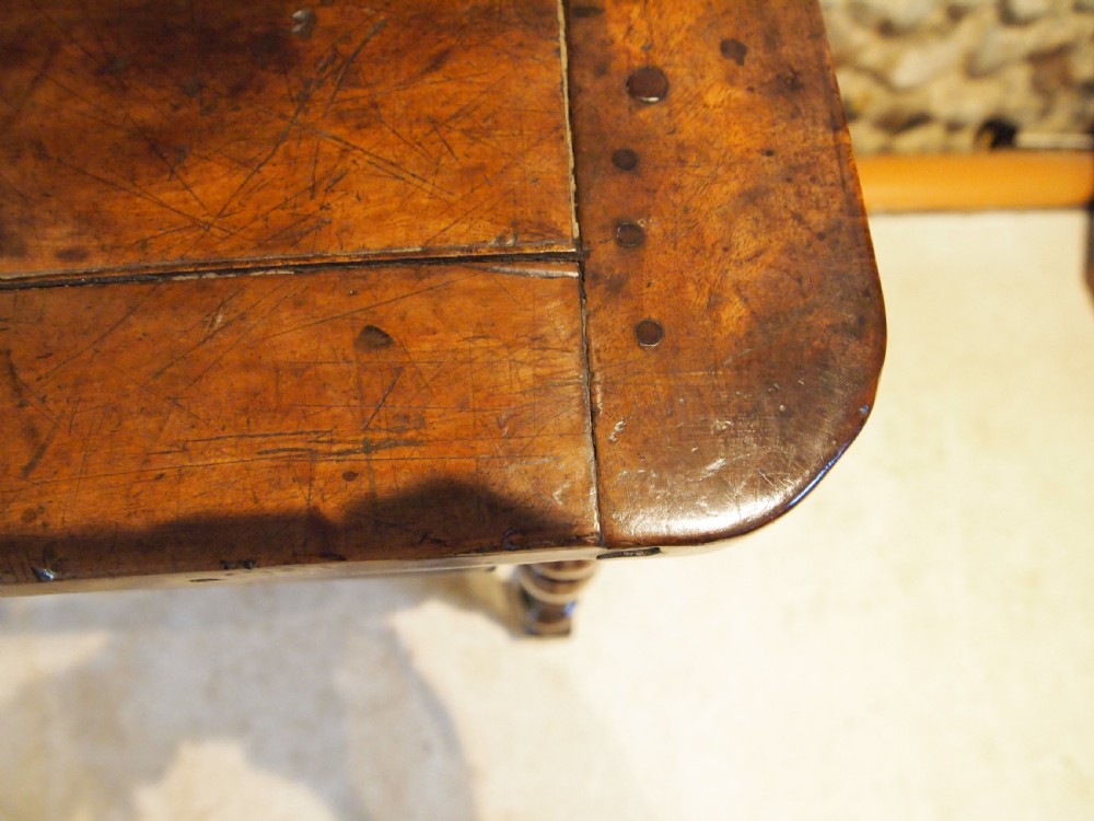 Table rare stunning 17th Century Walnut exceptional c1680 View II