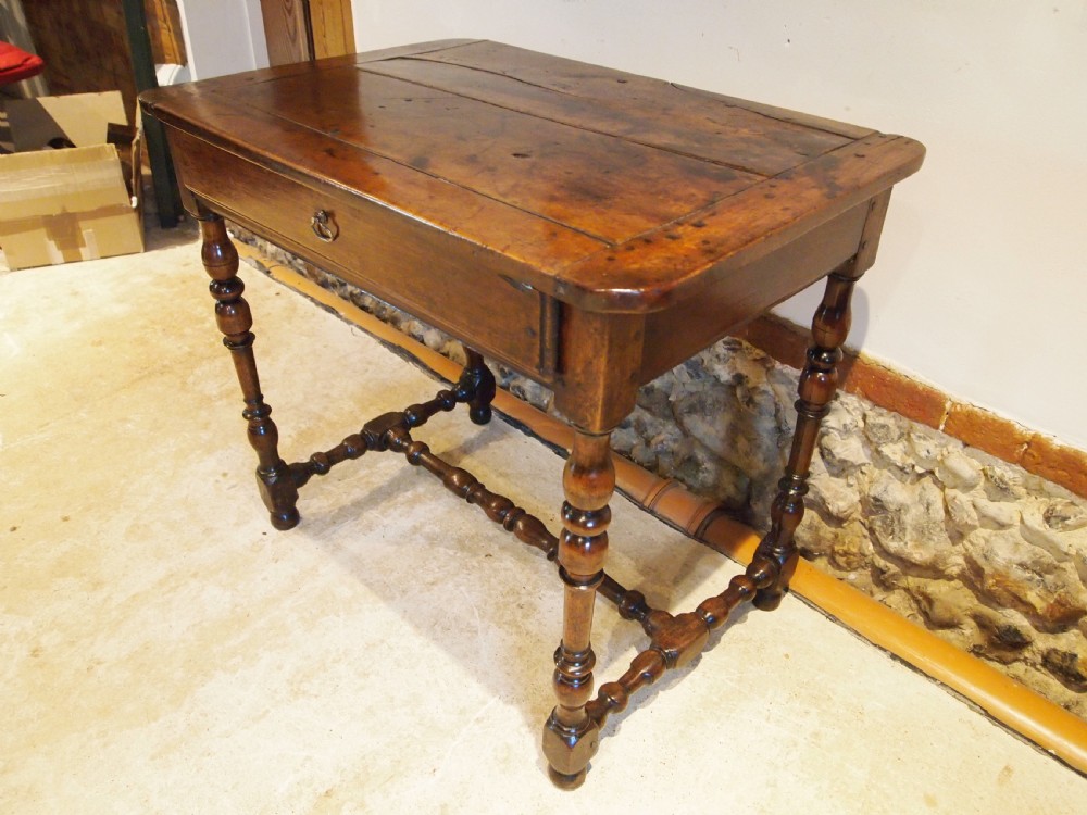 Table rare stunning 17th Century Walnut exceptional c1680 View XIII