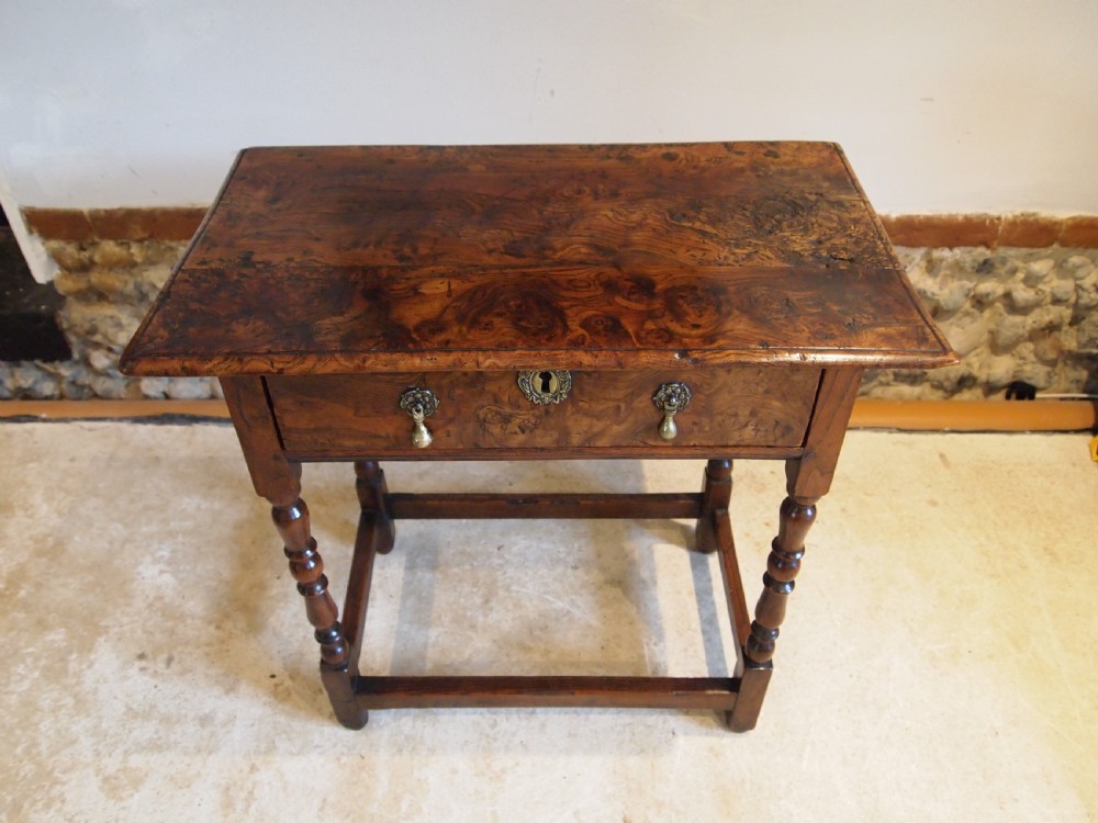 Table very rare stunning Burr Elm Queen Anne lowboy c1700