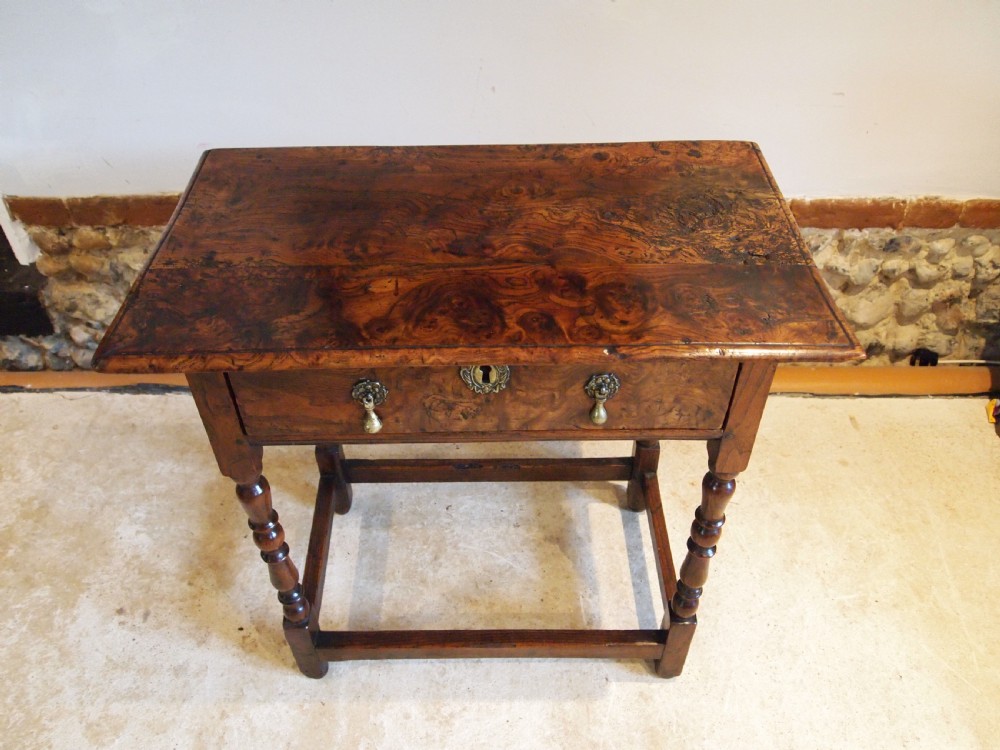Table very rare stunning Burr Elm Queen Anne lowboy c1700 View XVIII