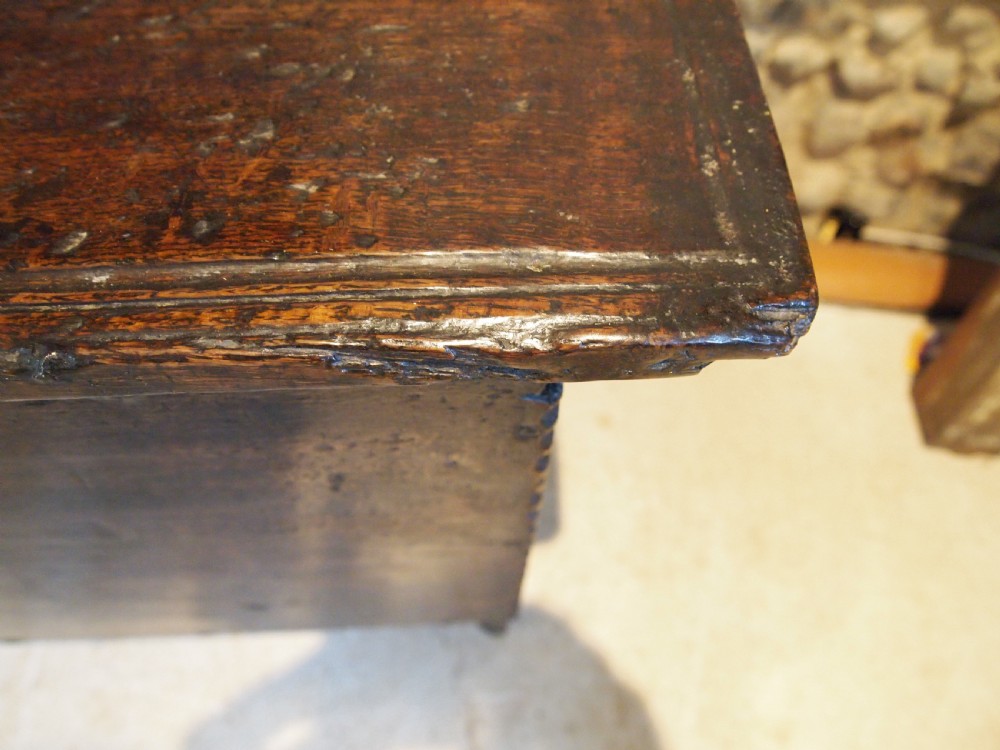 Coffer superb chest trunk Oak six plank William and Mary c1690 View IV
