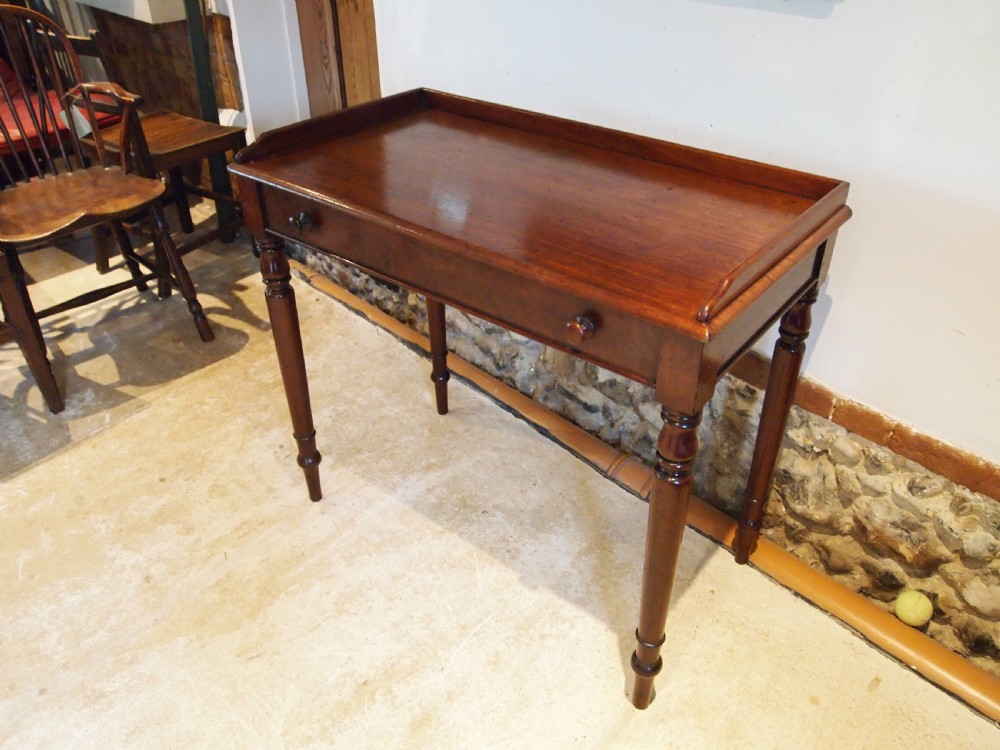 Table fine writing table manner of Gillows Plum pudding Mahogany c1840 View VII