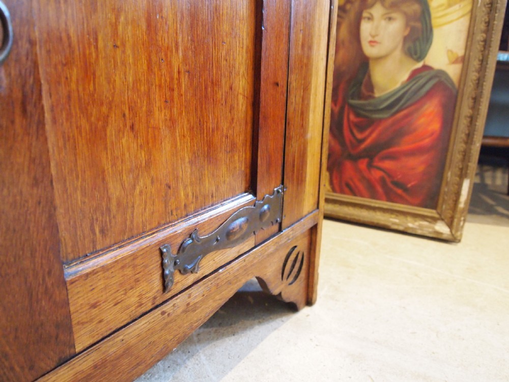 Dresser sideboard superb Arts and Crafts Oak Voysey style c1900 View X