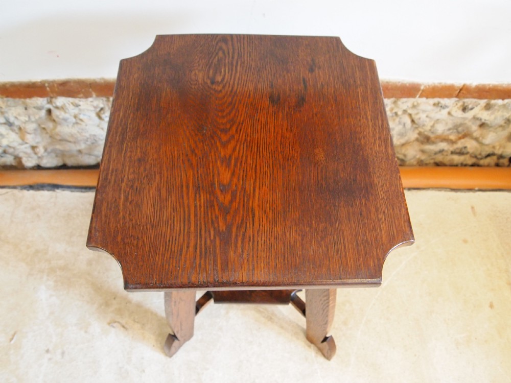 Table lamp hall side Arts and Crafts Oak c1900 View VIII
