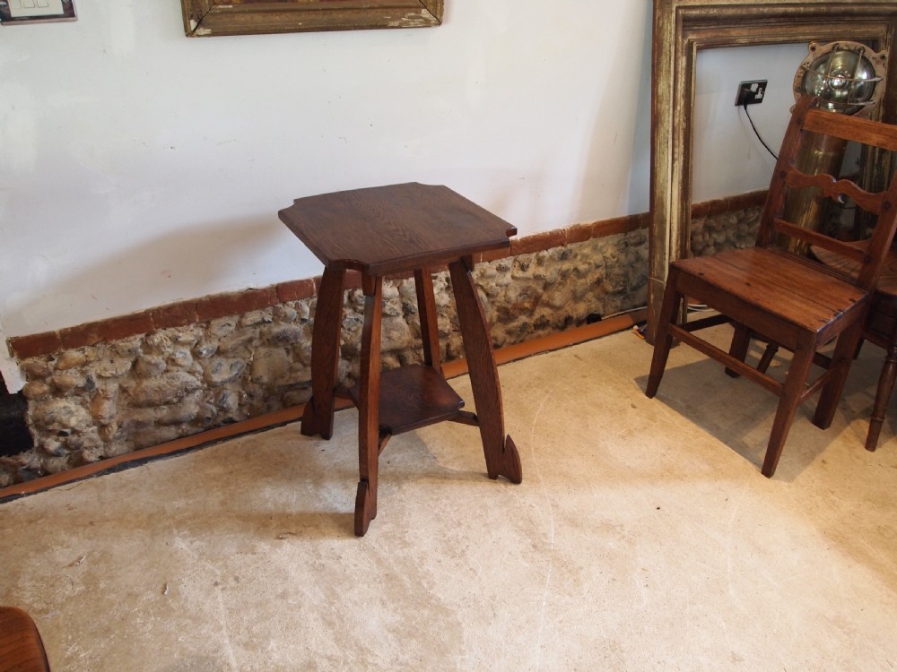 Table lamp hall side Arts and Crafts Oak c1900 View IX