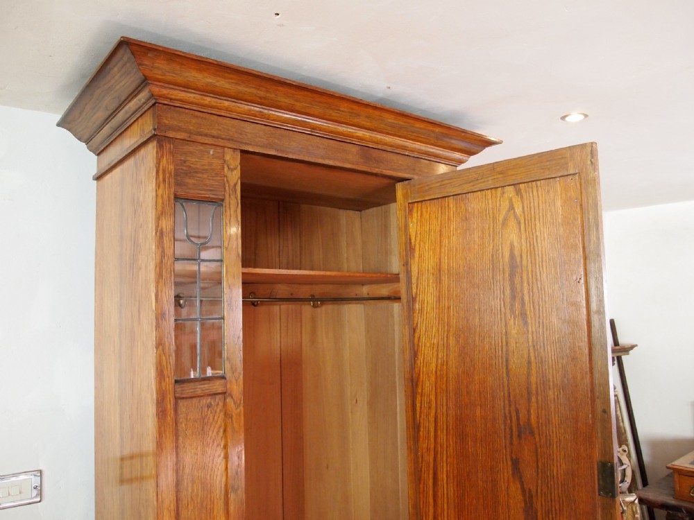 Wardrobe Arts and Crafts Oak Liberty style c1900 View IV