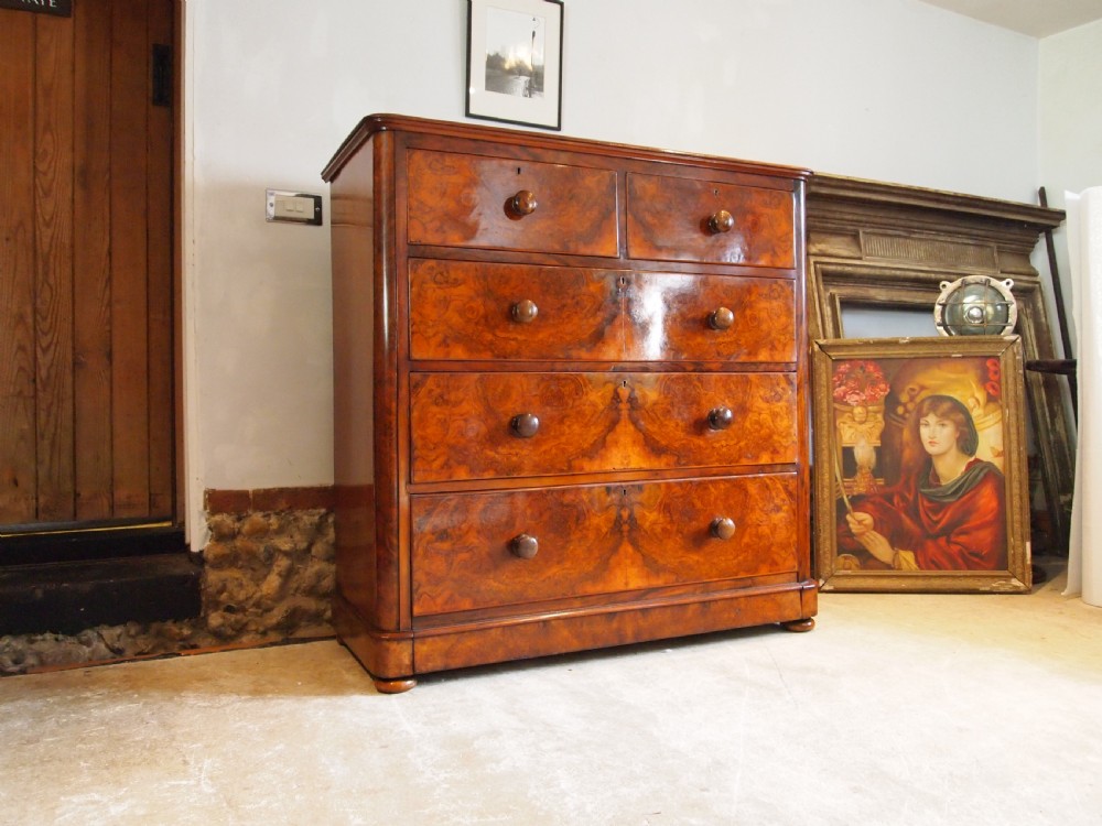 Chest of drawers fine quality Victorian Burr Walnut c1860 View IX