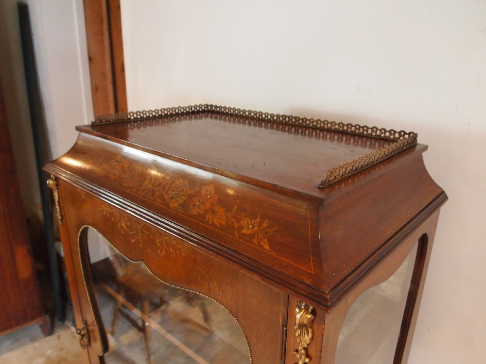 Cabinet display fine inlaid Victorian Mahogany c1890 View VIII