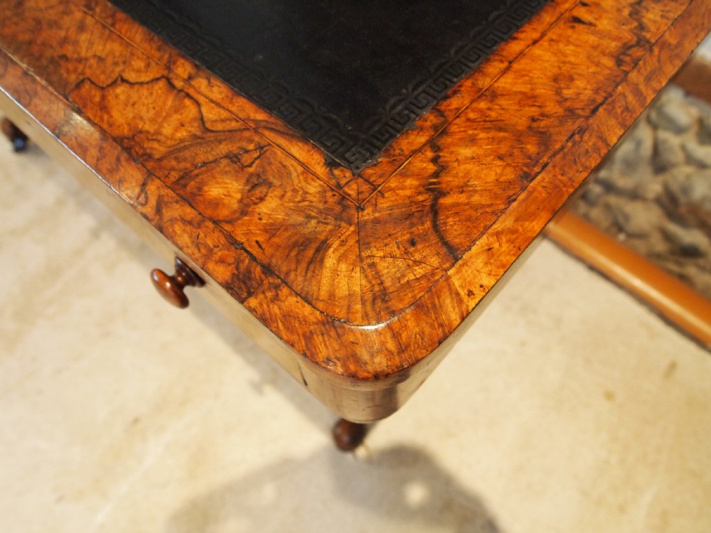 Writing table fine burr Walnut early Victorian c1840 View II
