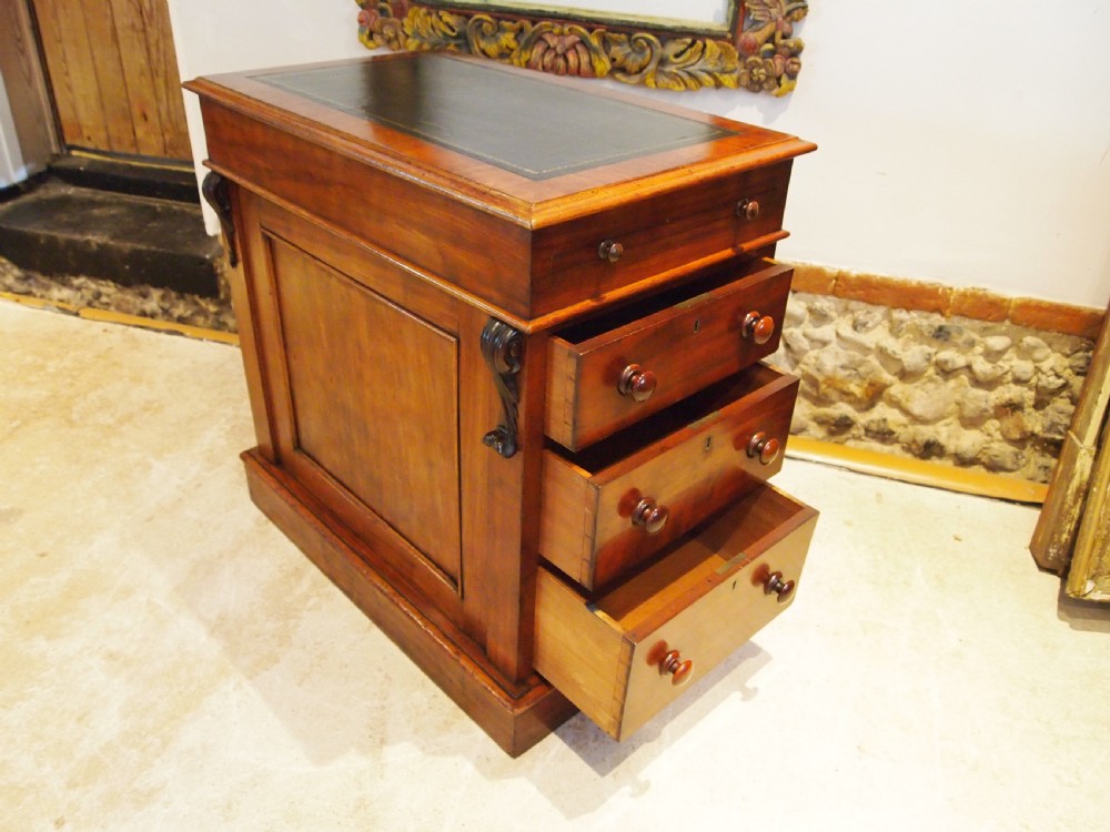 Desk wonderful compact early Victorian Mahogany c1840 View VIII