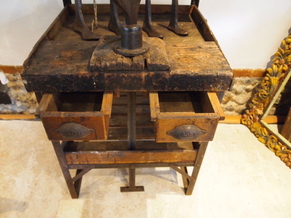 Table rare Victorian cobblers bench lamp table lasts and boots c1890 View IV