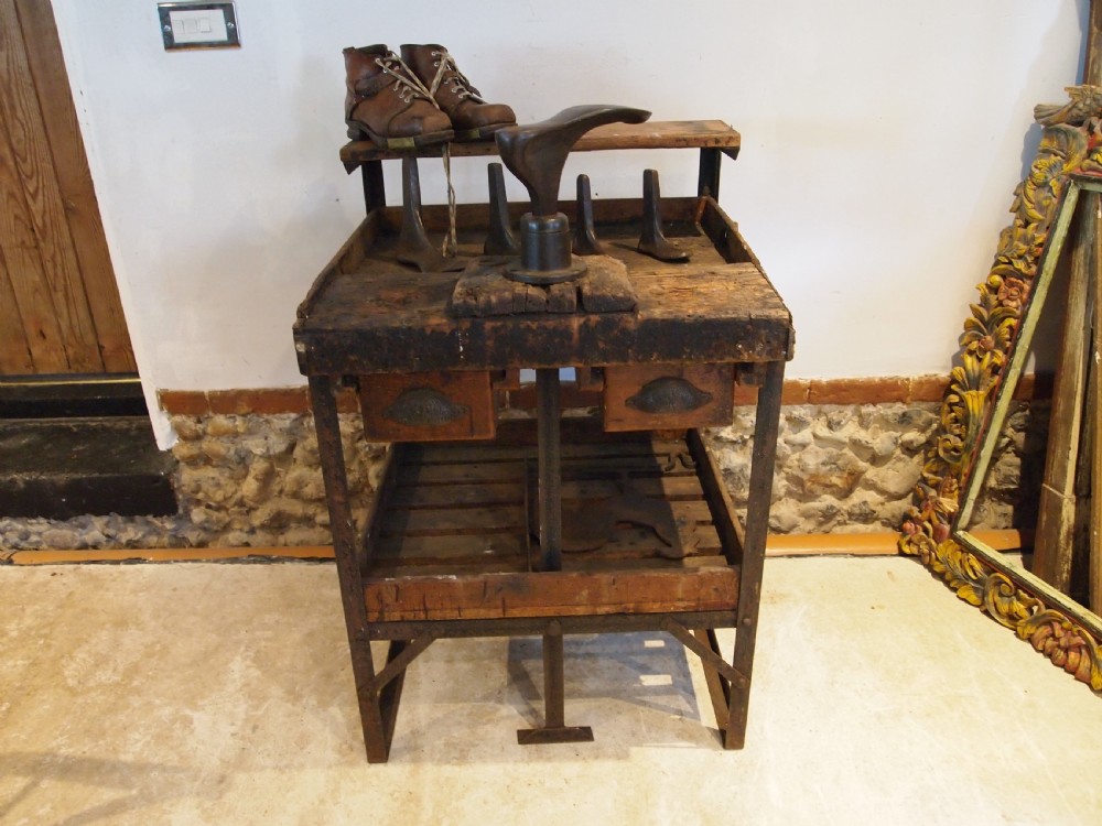 Table rare Victorian cobblers bench lamp table lasts and boots c1890 View XI