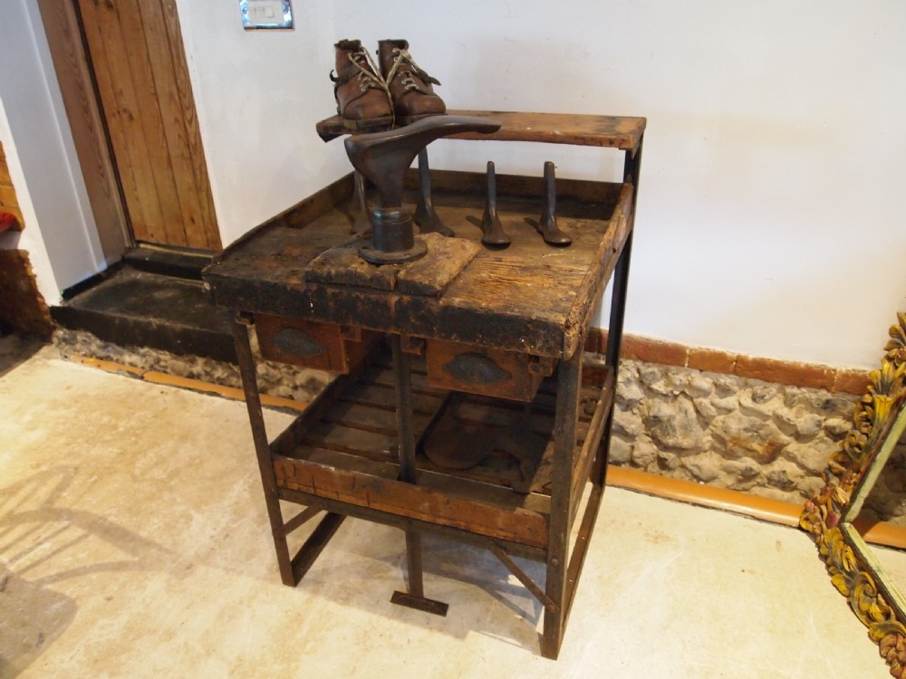 Table rare Victorian cobblers bench lamp table lasts and boots c1890 View XII