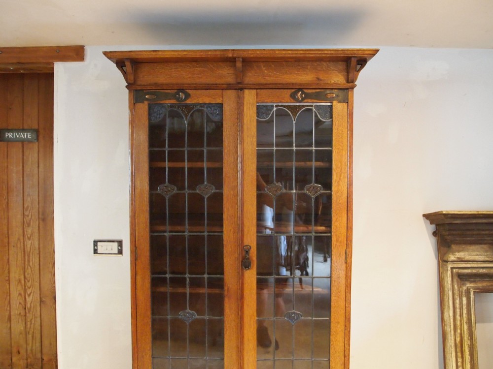 Bookcase display Arts & Crafts Oak c1900 View XI