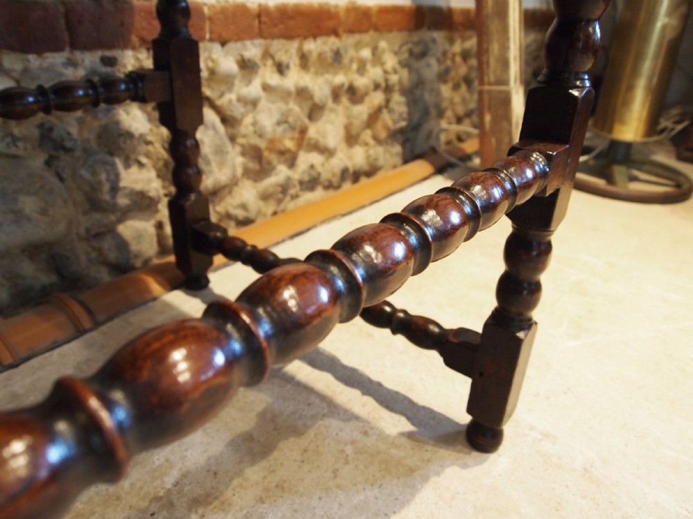 Table Charles II Oak side hall lowboy c1680 View VI