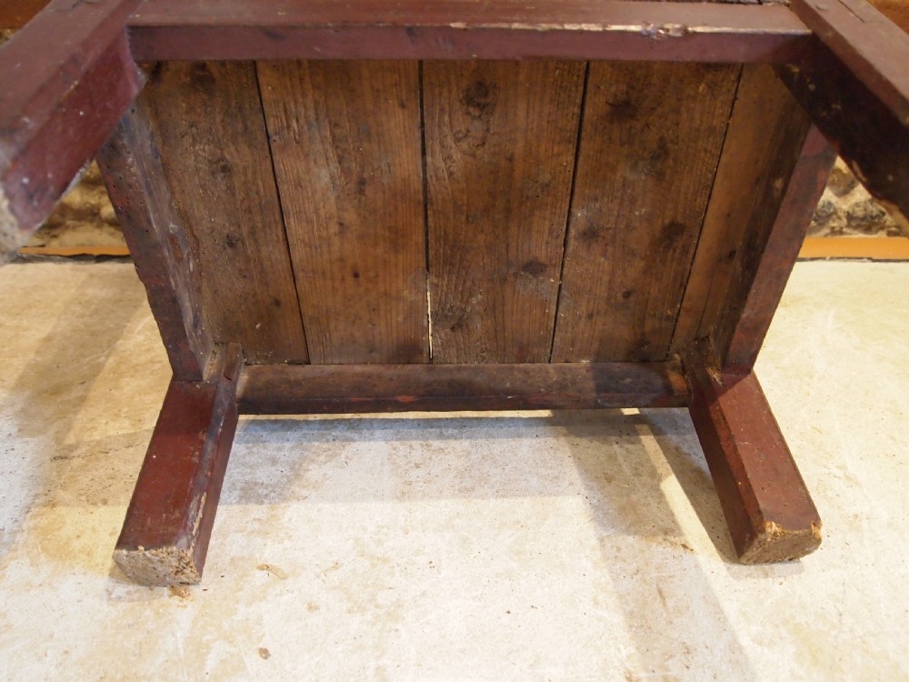 Table rare Irish cricket or tavern table Pine c1820 View III