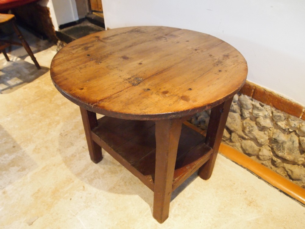 Table rare Irish cricket or tavern table Pine c1820 View XV