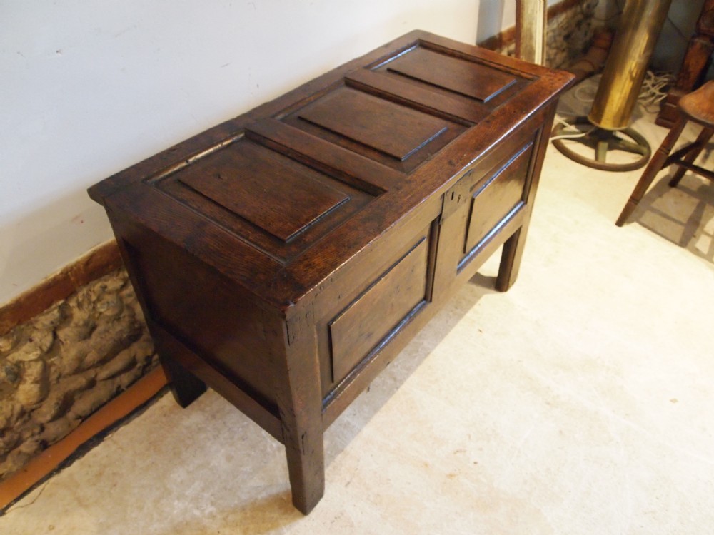 Coffer Welsh Oak chest trunk blanket box Queen Anne c1700 View XIV