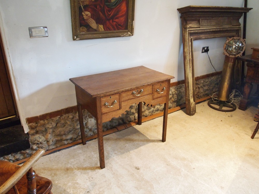 Table lowboy George III Oak side hall lamp console c1790