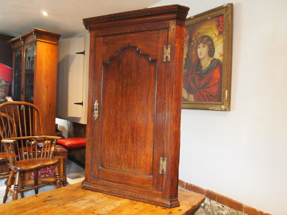 Corner cupboard cabinet Welsh oak George III c1790