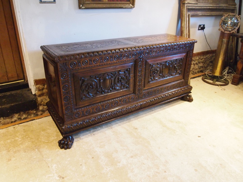 Chest trunk fine Italian Walnut Cassone c1780