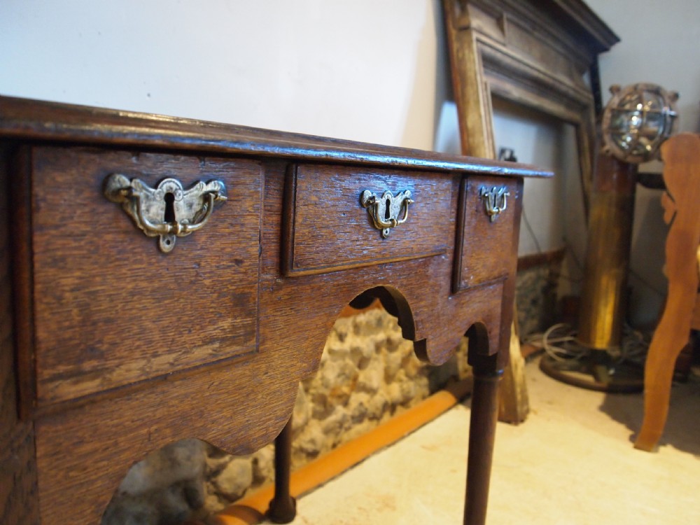 Table lowboy superb George III Oak side lamp hall c1770 View VI
