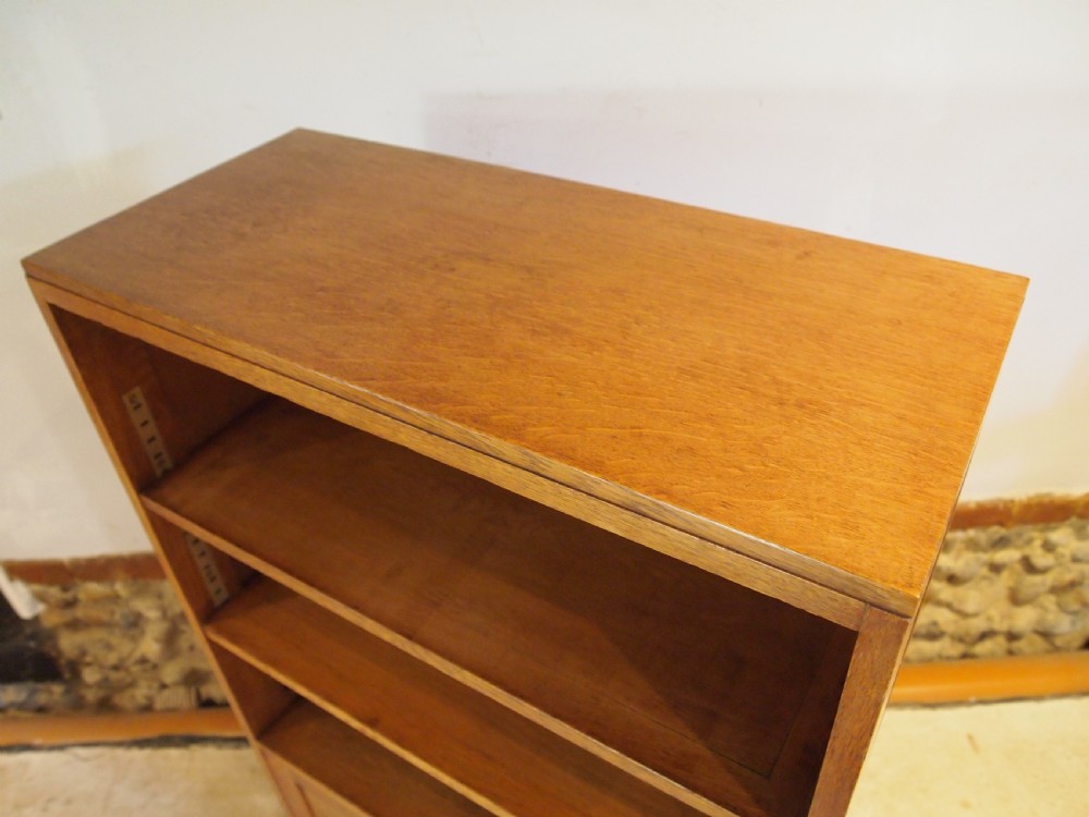Bookcase Arts and Crafts Oak manner of Heals c1920 View II