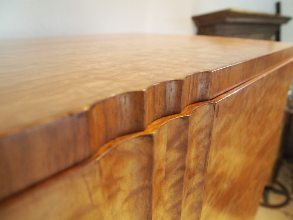 Chest of drawers tallboy stunning Art Deco Maple c1925 View IX