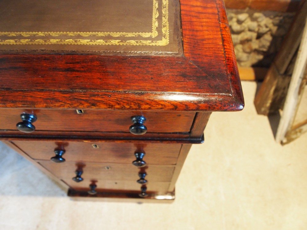 Desk stunning Victorian Oak 3 part c1880 View II