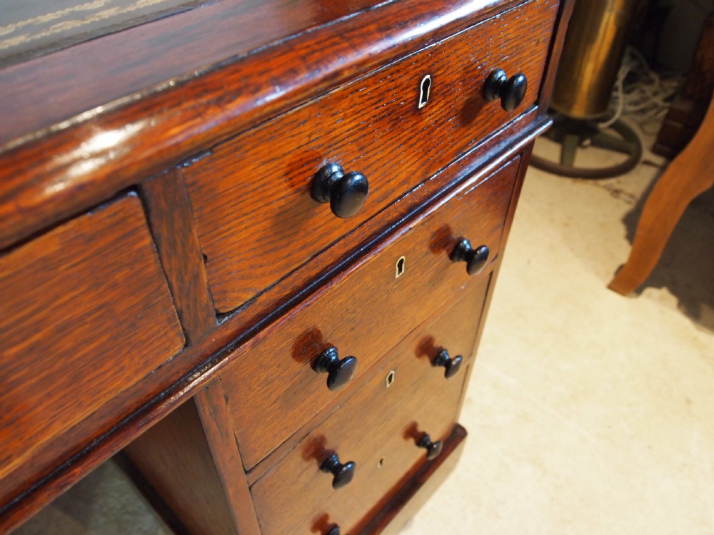 Desk stunning Victorian Oak 3 part c1880 View VII