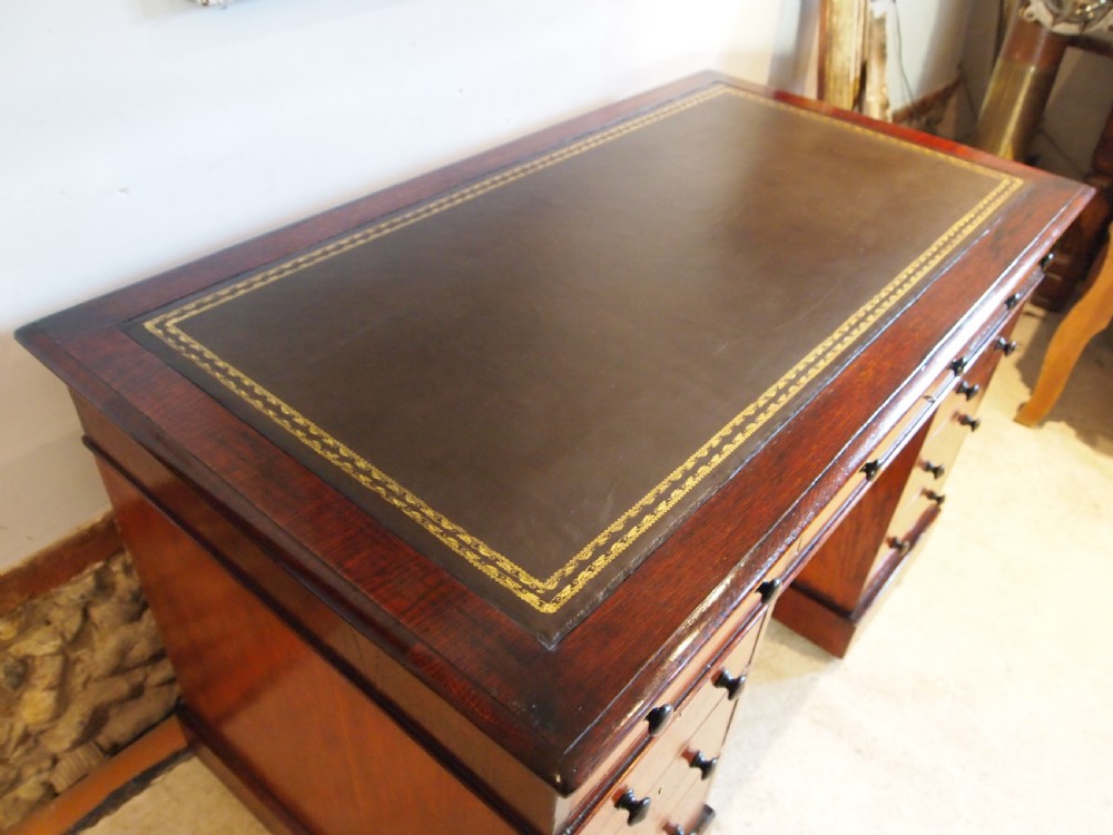Desk stunning Victorian Oak 3 part c1880 View IX