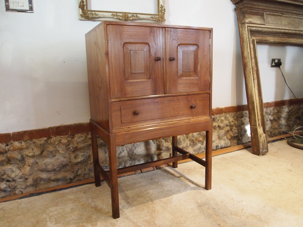 Cupboard chest Cotswold School type fine quality Chestnut c1930 View XI