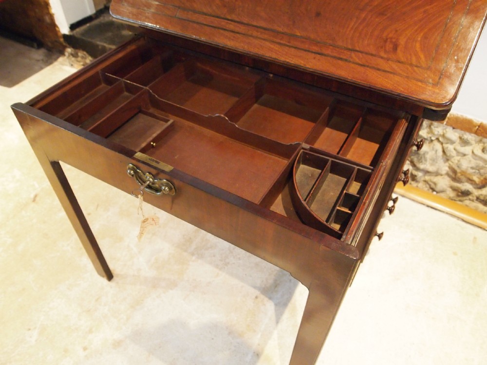 Table 'the finest' of all Architects tables George III Mahogany c1780 View VI