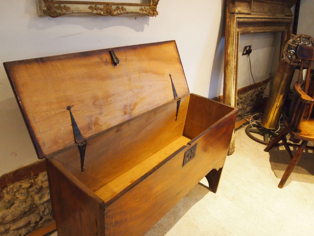 Coffer chest blanket box stunning George I Elm c1720 View IV