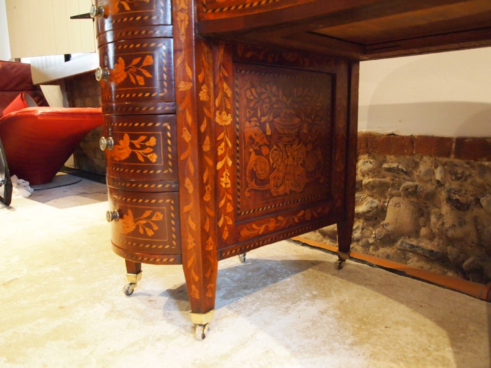 Desk fine stunning Edwards & Roberts Victorian kidney shaped c1870 View V