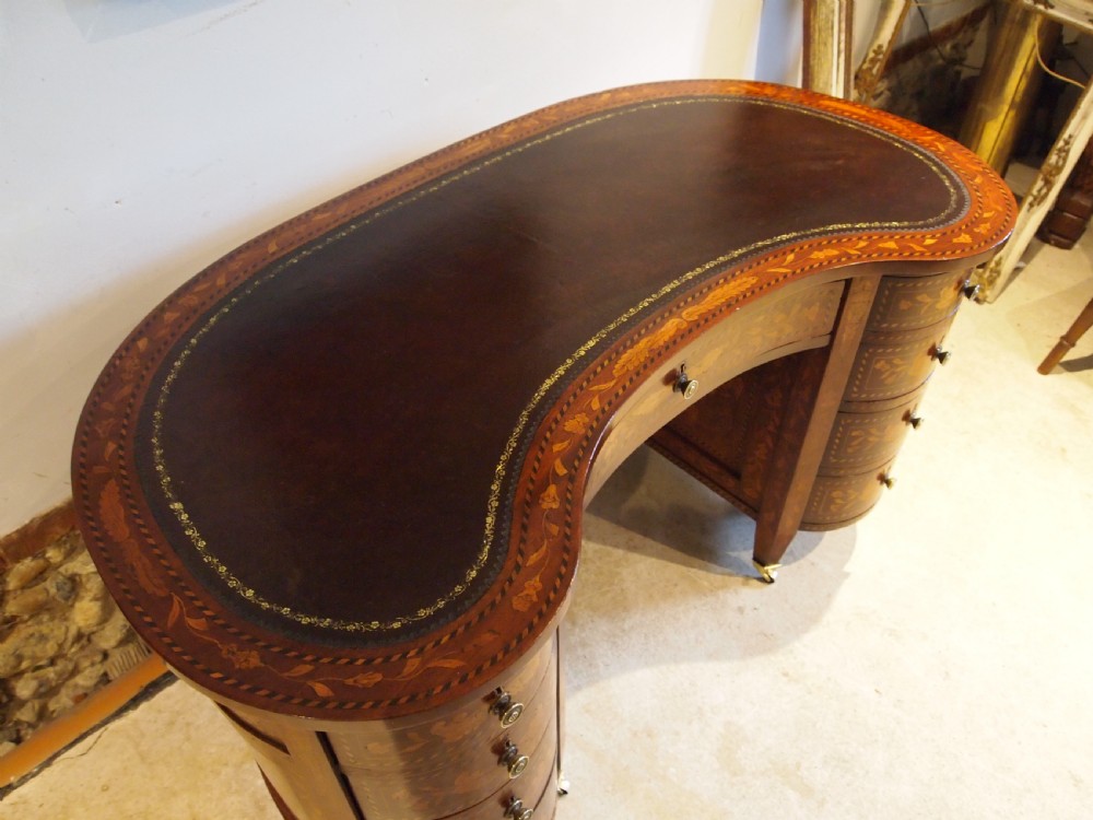 Desk fine stunning Edwards & Roberts Victorian kidney shaped c1870 View VII